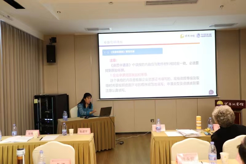 1711681191354324.jpg 吴晓艳.jpg